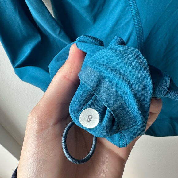 NWOT Lululemon Long Sleeve Blue/Teal Top Size 8 - Picture 7 of 7